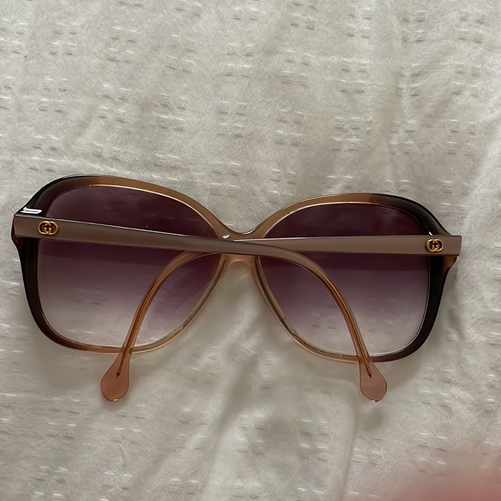Gucci sunglasses without case